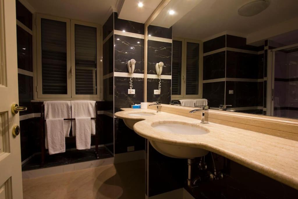 41 Nazionale Suite 41 로마 외부 사진