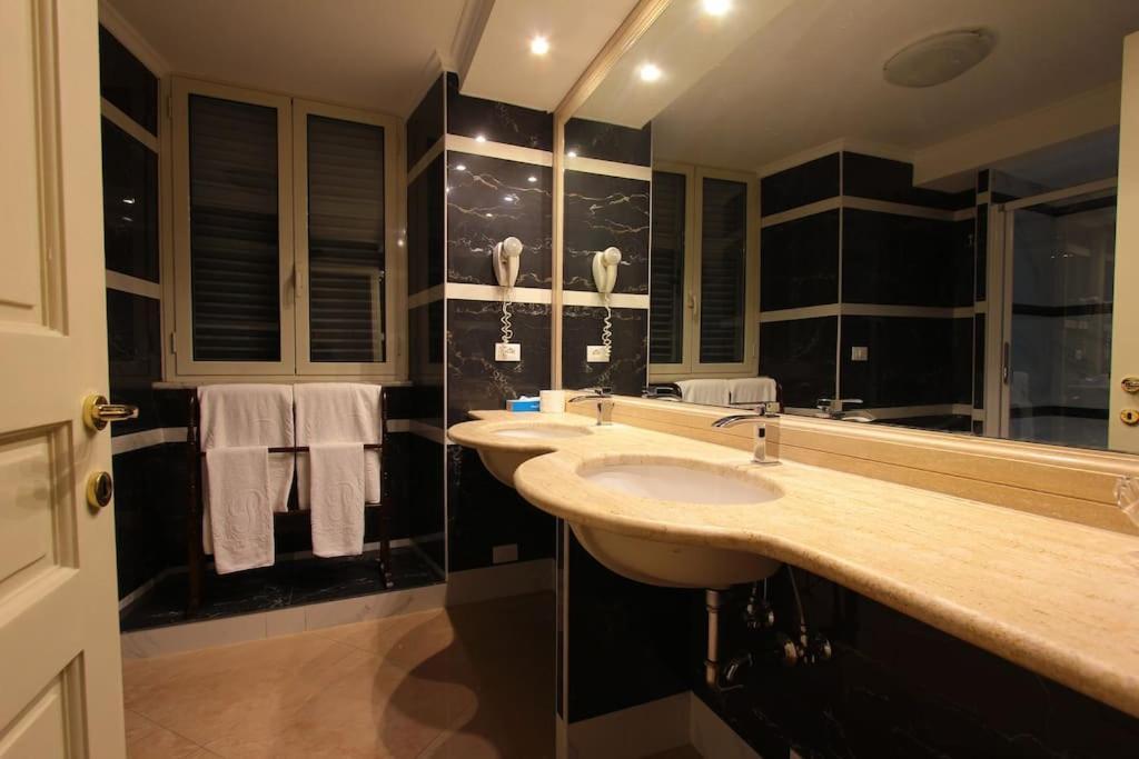 41 Nazionale Suite 41 로마 외부 사진