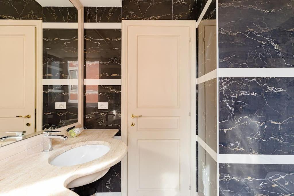 41 Nazionale Suite 41 로마 외부 사진