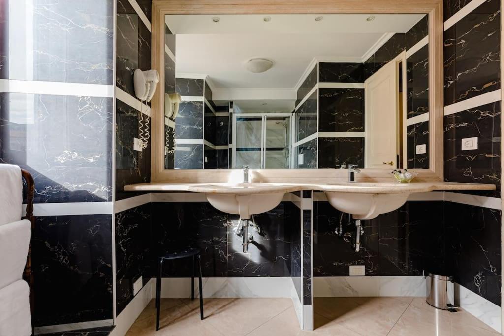 41 Nazionale Suite 41 로마 외부 사진